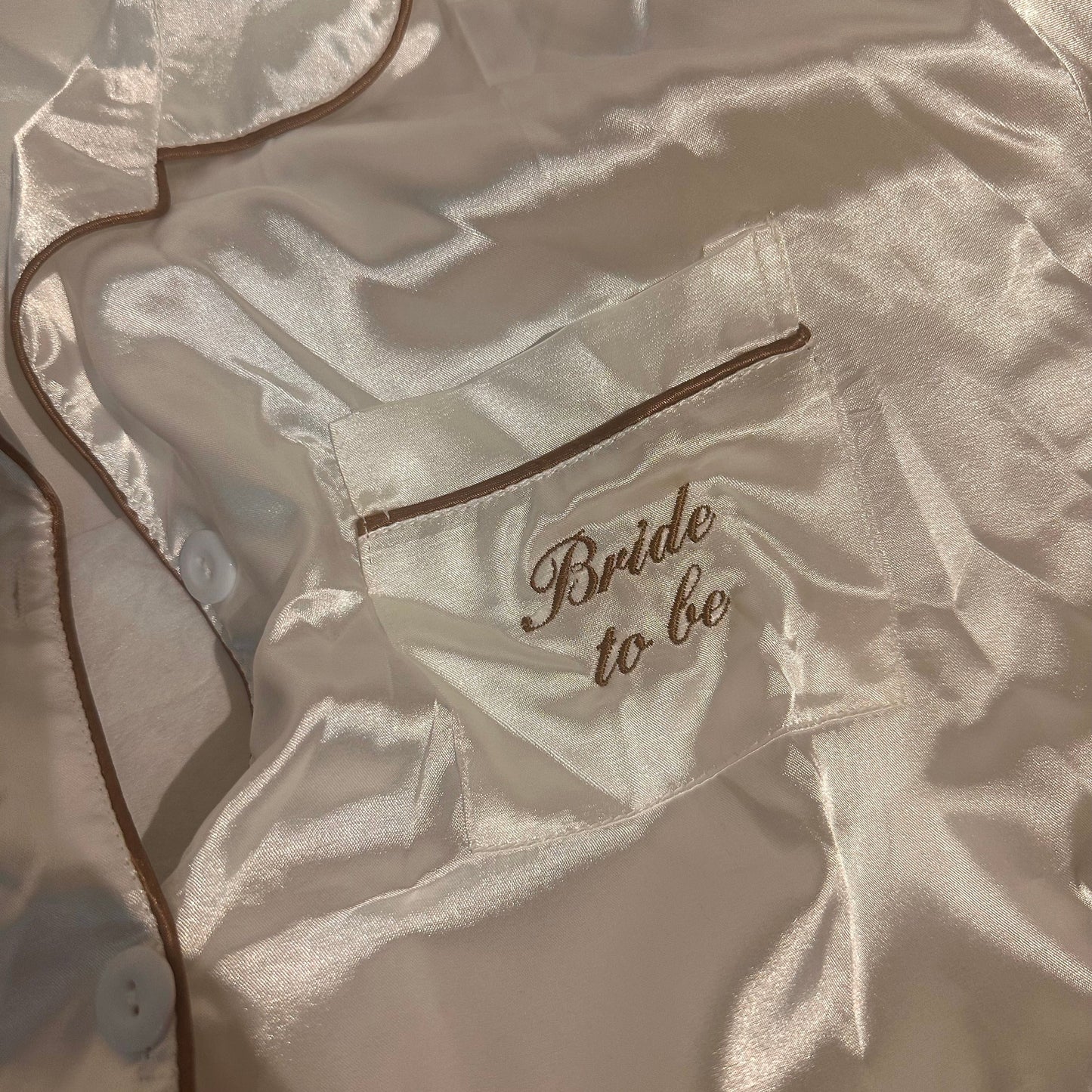 Ensemble de pyjama avec broderie personnalisée