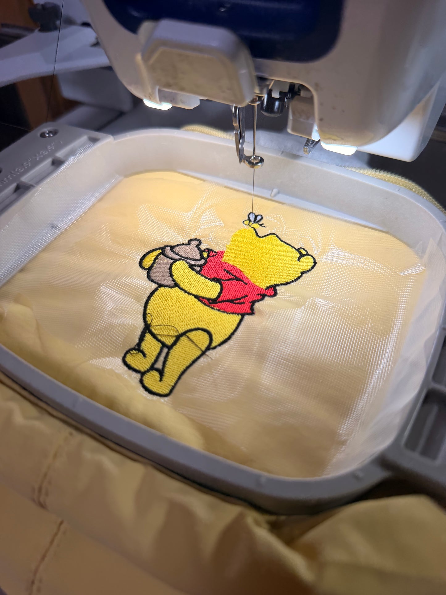 Sac banane brodé winnie l'ourson