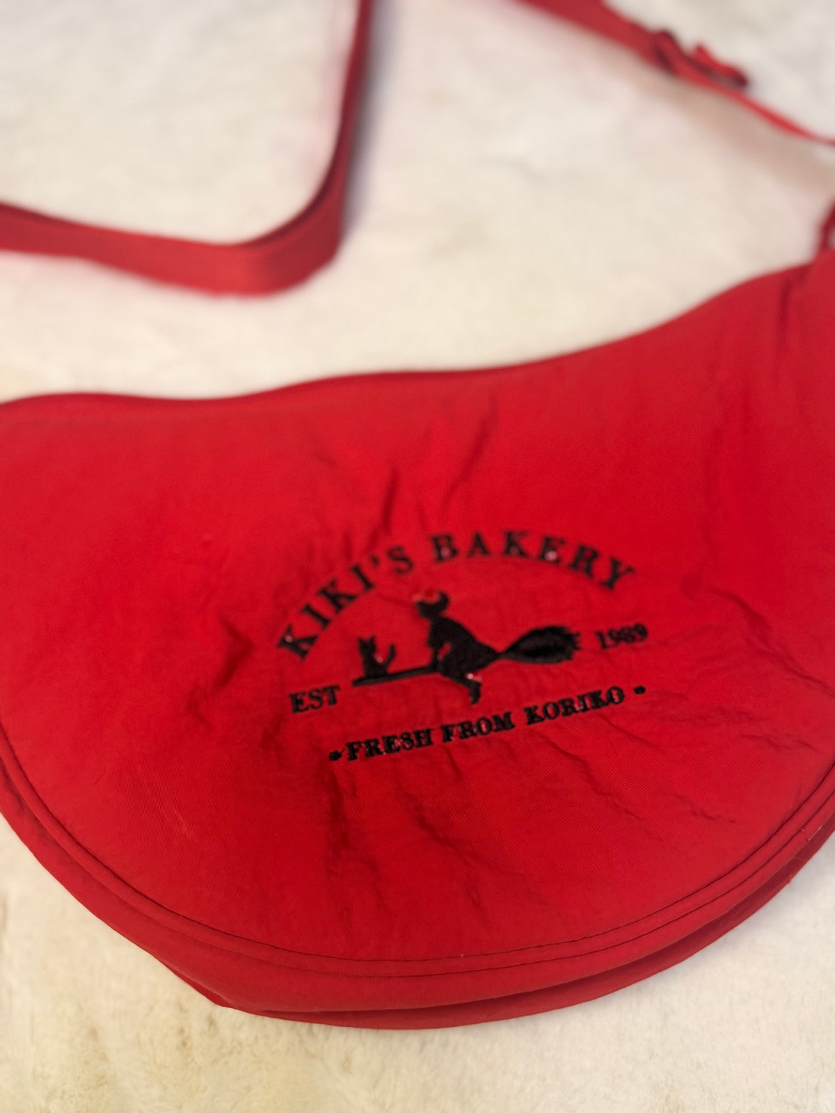 Sac banane brodé Kiki la petite sorcière